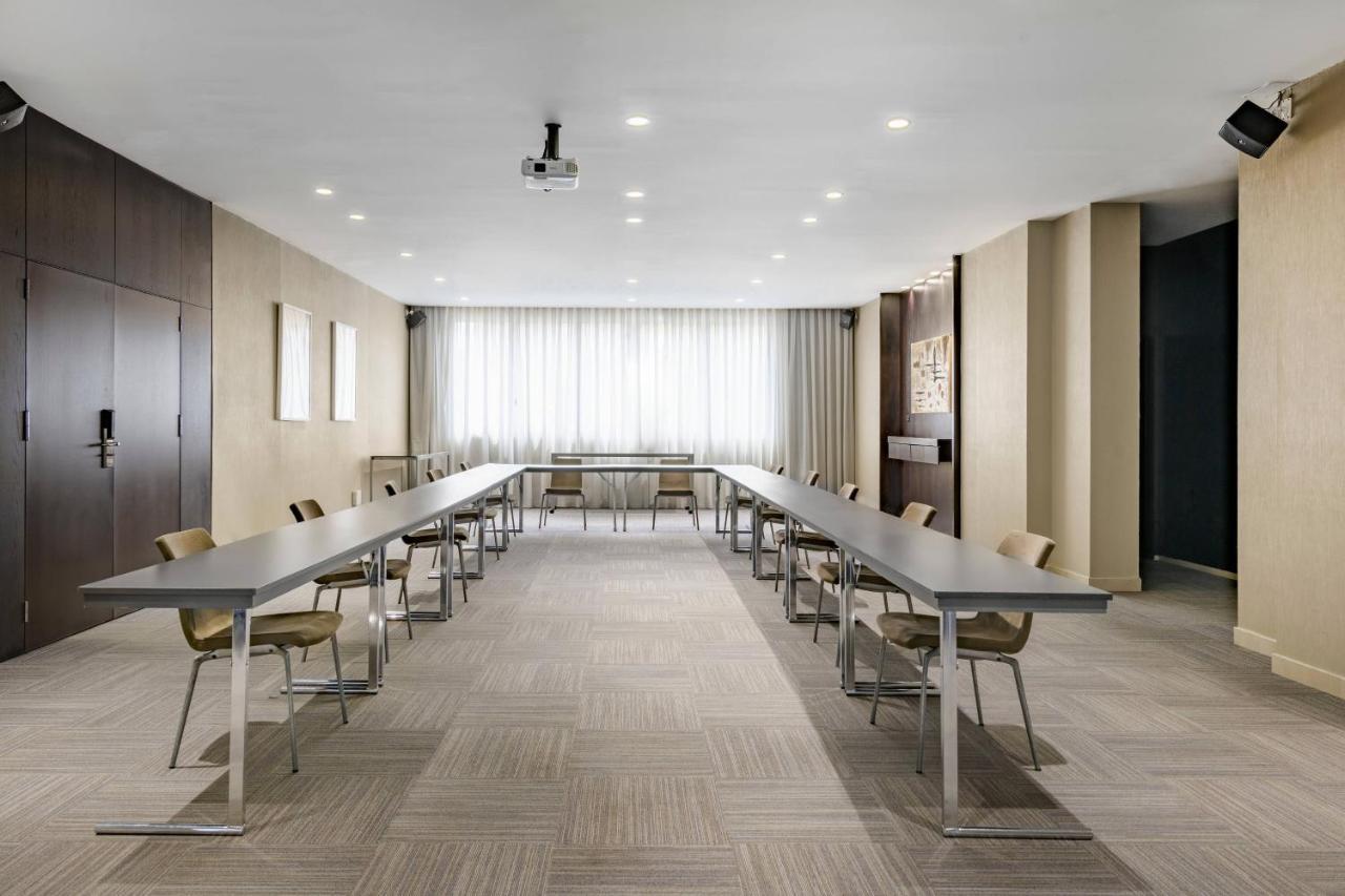 Ac Hotel Valencia By Marriott Exterior photo